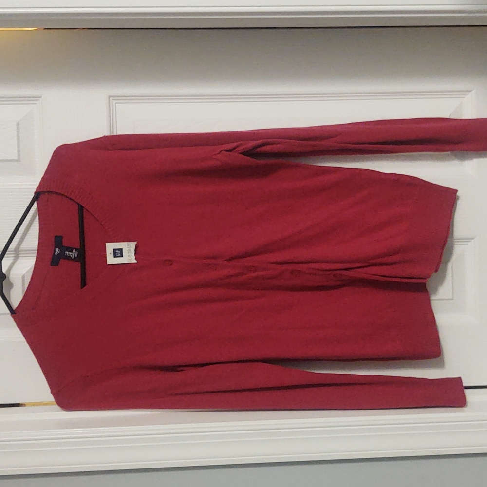 NWT Medium Gap Factory Cardigan